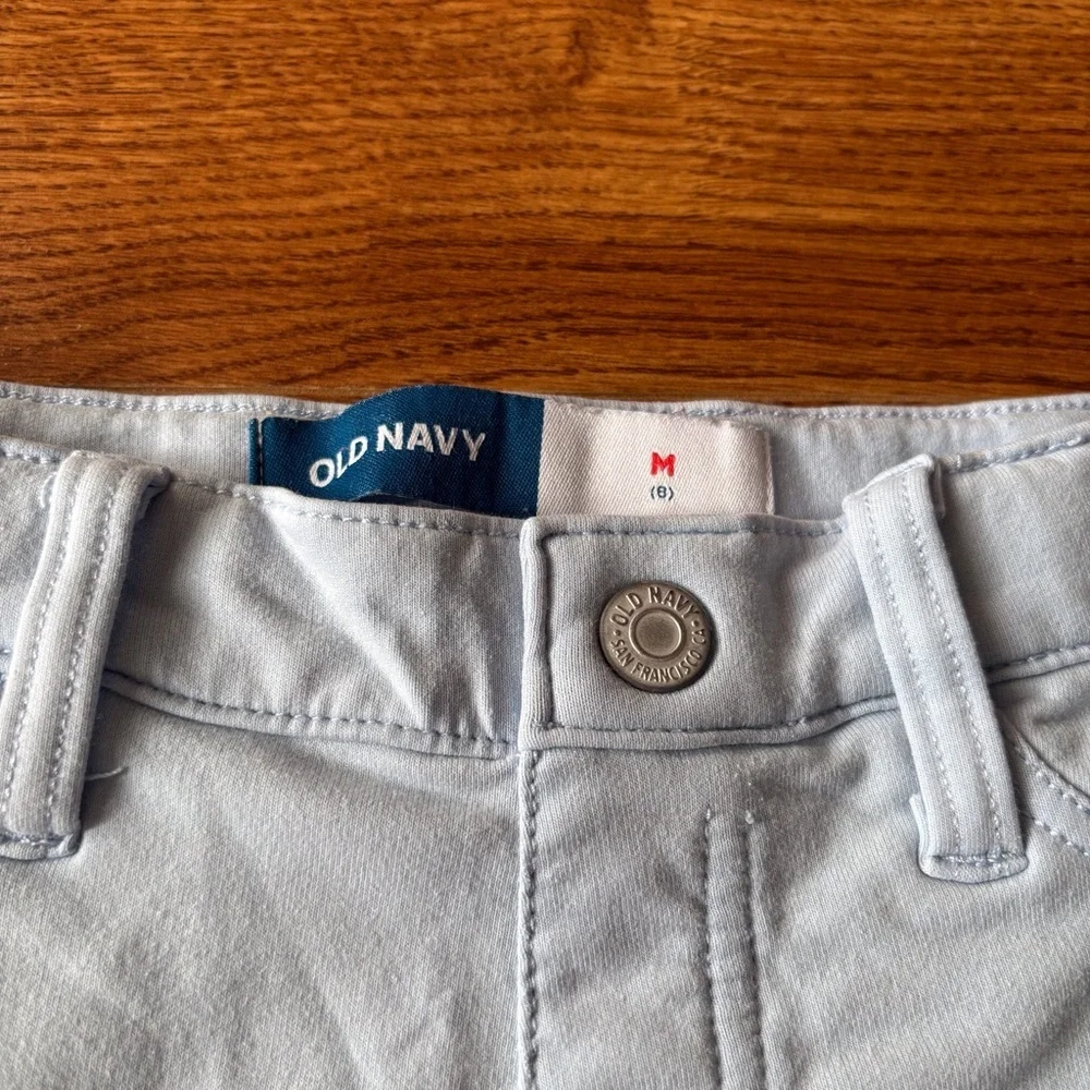 Old Navy Girls' Light Blue Rolled-Hem Shorts in size M